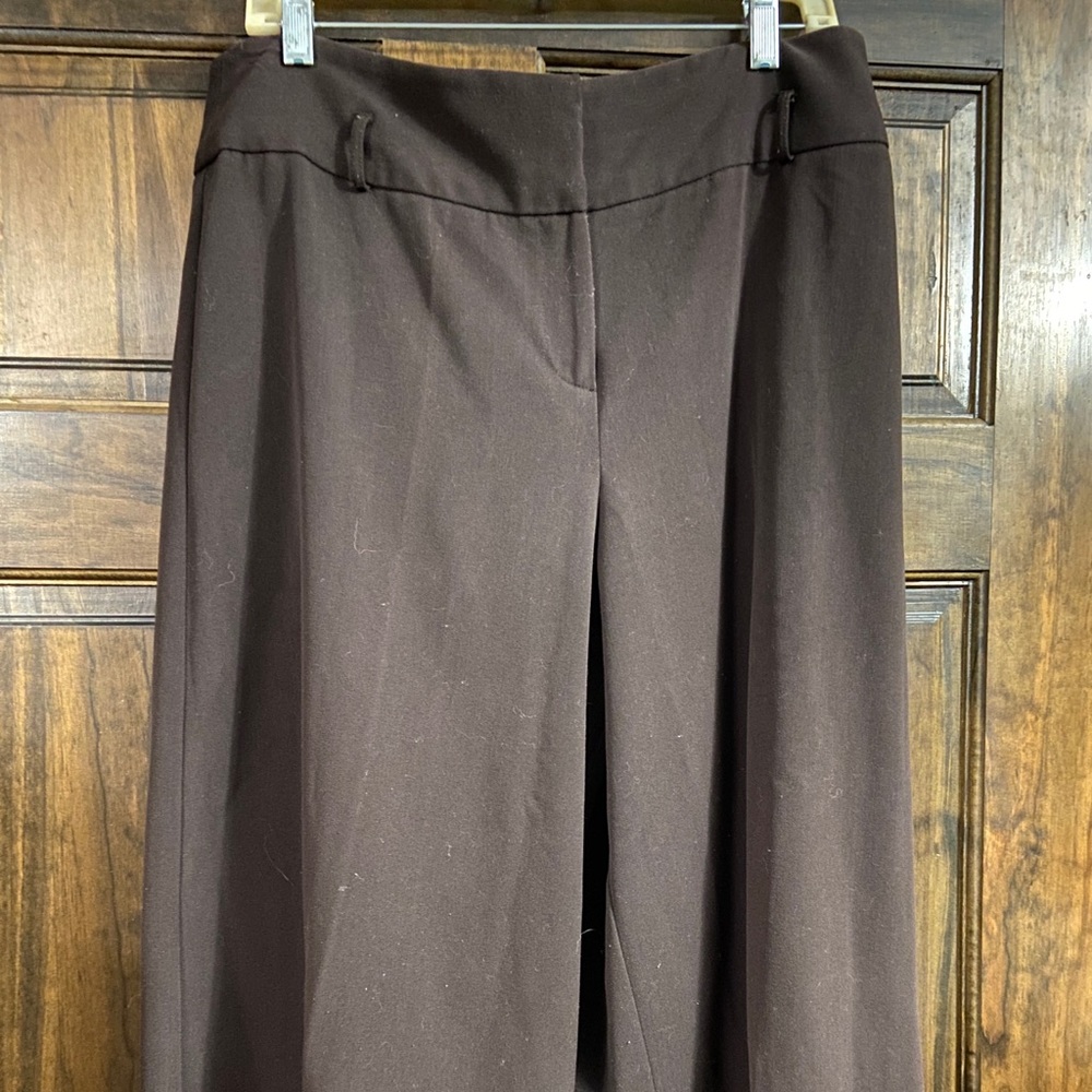 Pantology cropped dark brown pants.